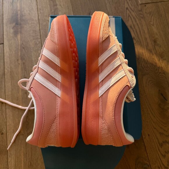 Bad Bunny Adidas collab - Picture 2 of 10